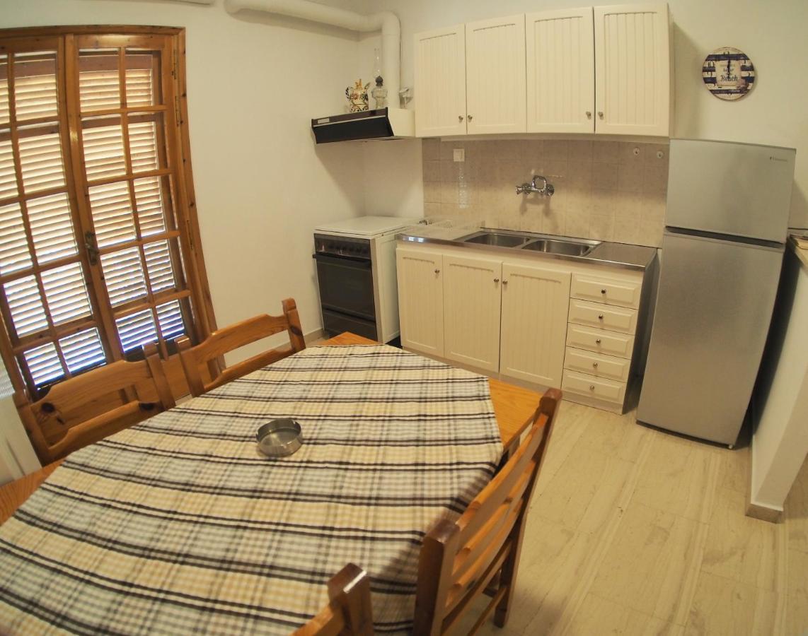 Bettys Rooms Parálion Ástros 外观 照片