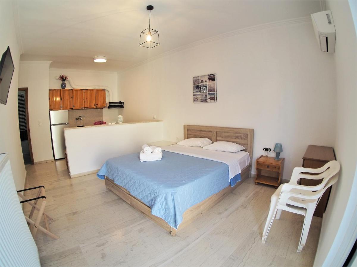 Bettys Rooms Parálion Ástros 外观 照片