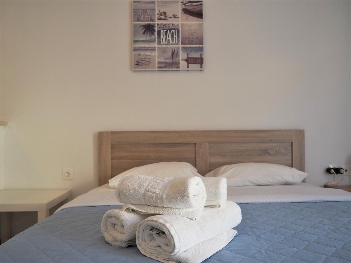 Bettys Rooms Parálion Ástros 外观 照片