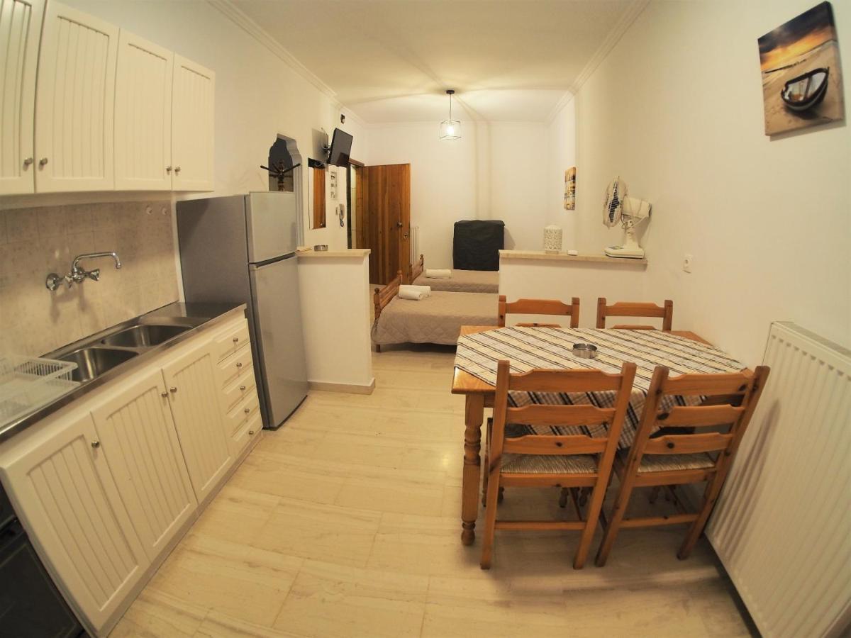 Bettys Rooms Parálion Ástros 外观 照片